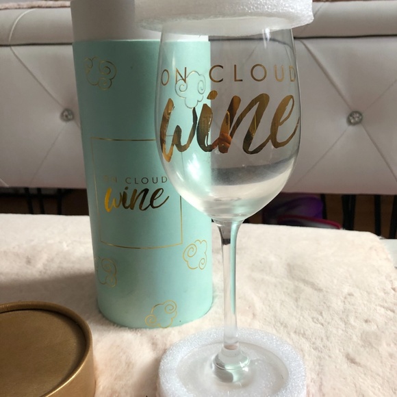 Fancy Wine Glass - Picture 4 of 7